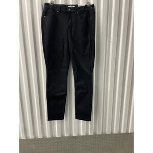 Sonoma MidRise Skinny Black  Everyday 
Jean Size 10